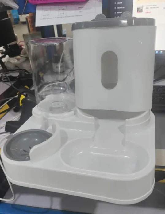 Automatic Pet Feeder and Water Dispenser Bowl – For Cats and Dogs